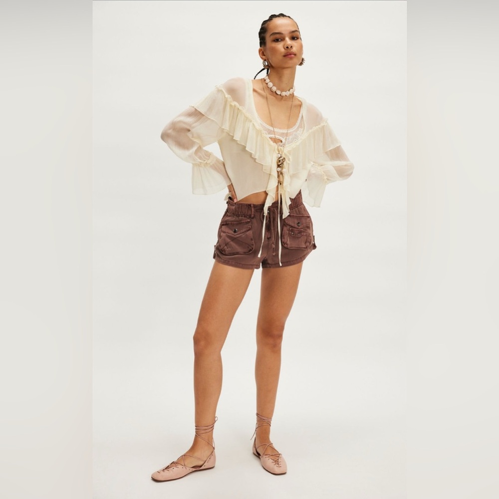 Free People| ‘Waimea Cargo Shorts’ - Picture 2 of 9
